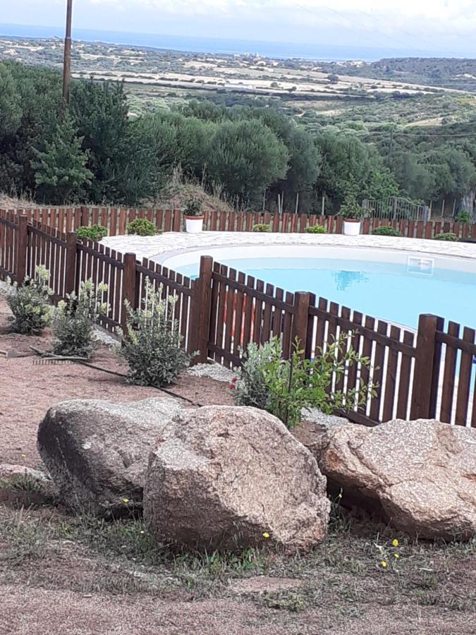 Agriturismo Gli Olivastri -Appartamento Bel Vedere Con Piscina ,Solarium E Vista Mare,Climatizzatore ,Wifi Aglientu Exterior foto